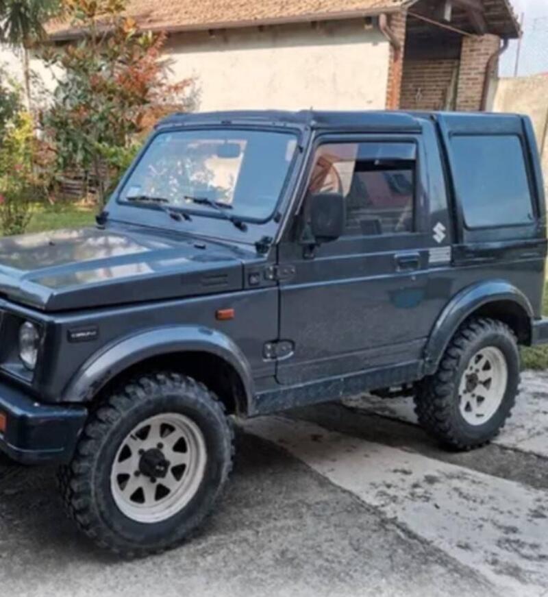 Suzuki Samurai 1.3 Cabriolet De Luxe  del 1989 usata a Serravalle Sesia