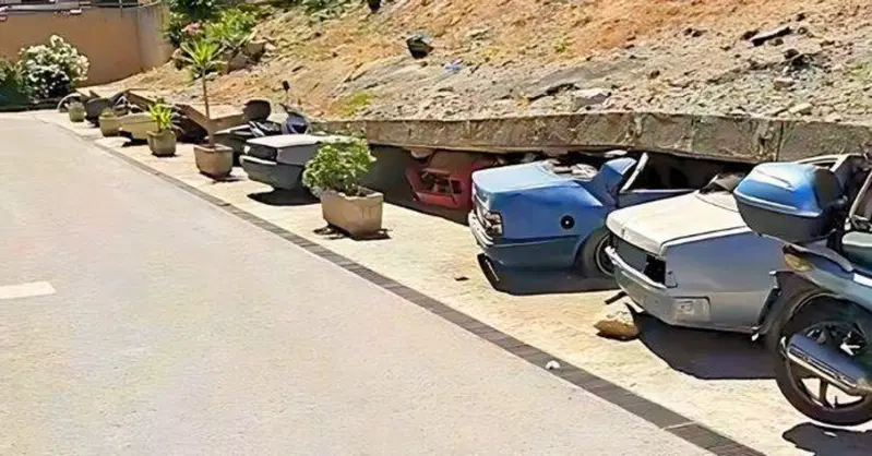 Palermo: il "Muro del pianto" delle auto sepolte, dopo 30 anni &egrave; ancora l&igrave; 