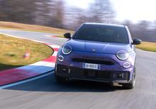 Abarth 600e: lo spot con il poliziotto sospettoso...