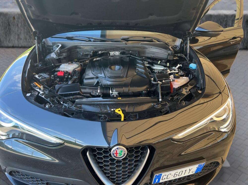 Alfa Romeo Stelvio usata a Milano (7)