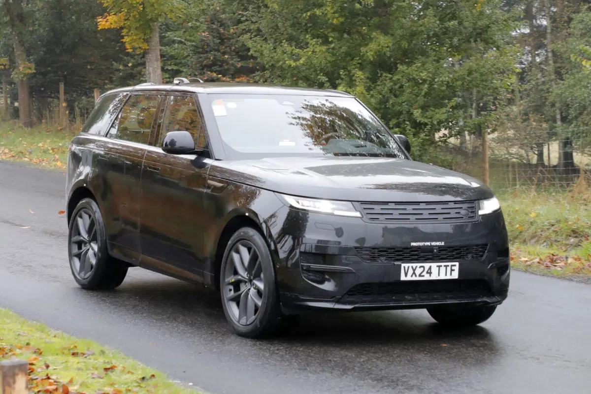 Range Rover Sport: avvistato il fuoristrada elettrico [Foto Spia] (10)