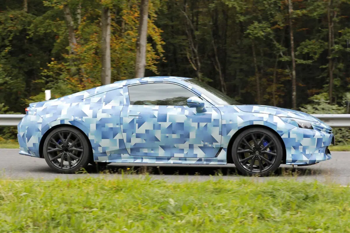Honda Prelude: la leggenda potrebbe tornare in versione ibrida [Foto Spia] (5)