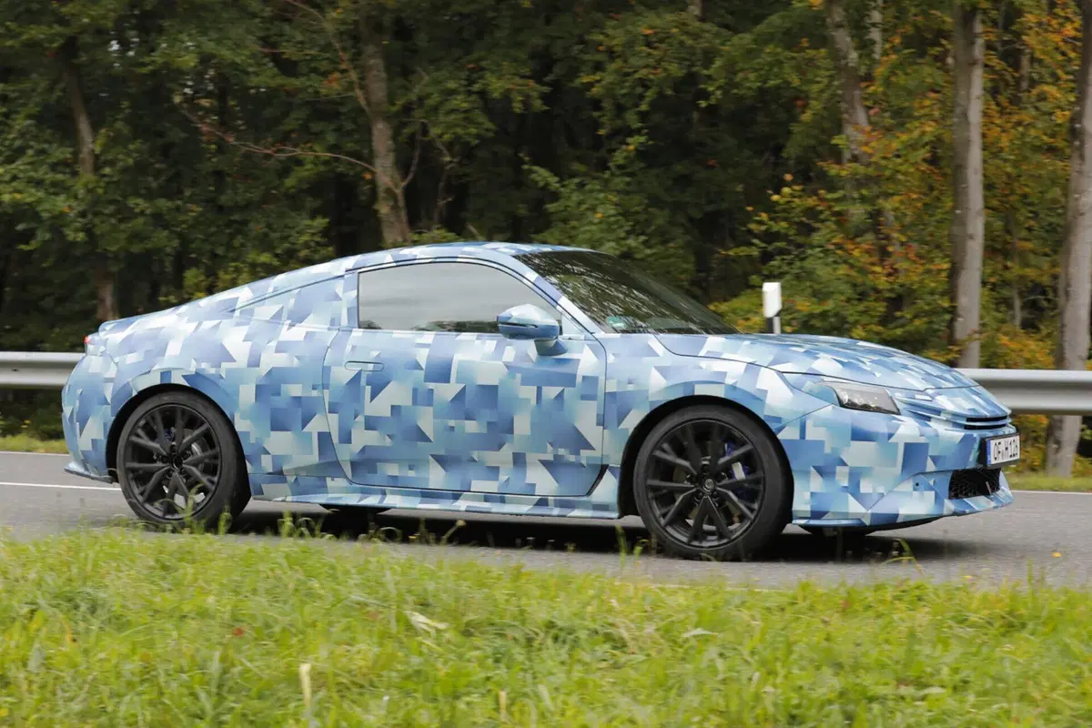 Honda Prelude: la leggenda potrebbe tornare in versione ibrida [Foto Spia] (8)