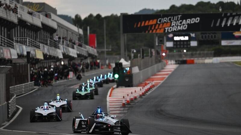 Alluvione Valencia, la Formula E ha deciso di spostare i test pre-stagionali. Anche la MotoGP cambia location