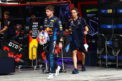 F1. Qualifiche GP Brasile, furia Max Verstappen: "Tutto questo &egrave; incredibile. Assurdi 40 secondi per una bandiera rossa"