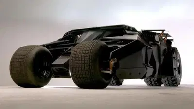 Dieci Batmobili della Wayne Enterprises sono in vendita a 3 milioni l'una
