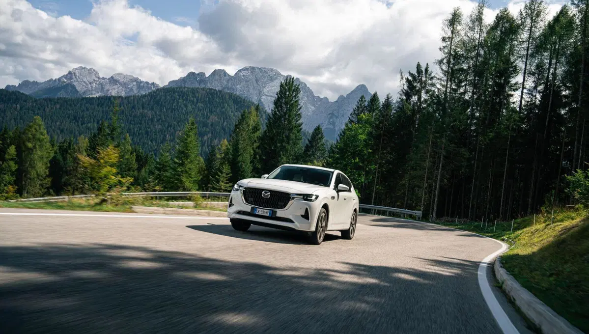 Come saranno le strade del futuro? Tutti i segreti della prima Smart Road d'Italia con la Mazda CX-60 [Video] (4)