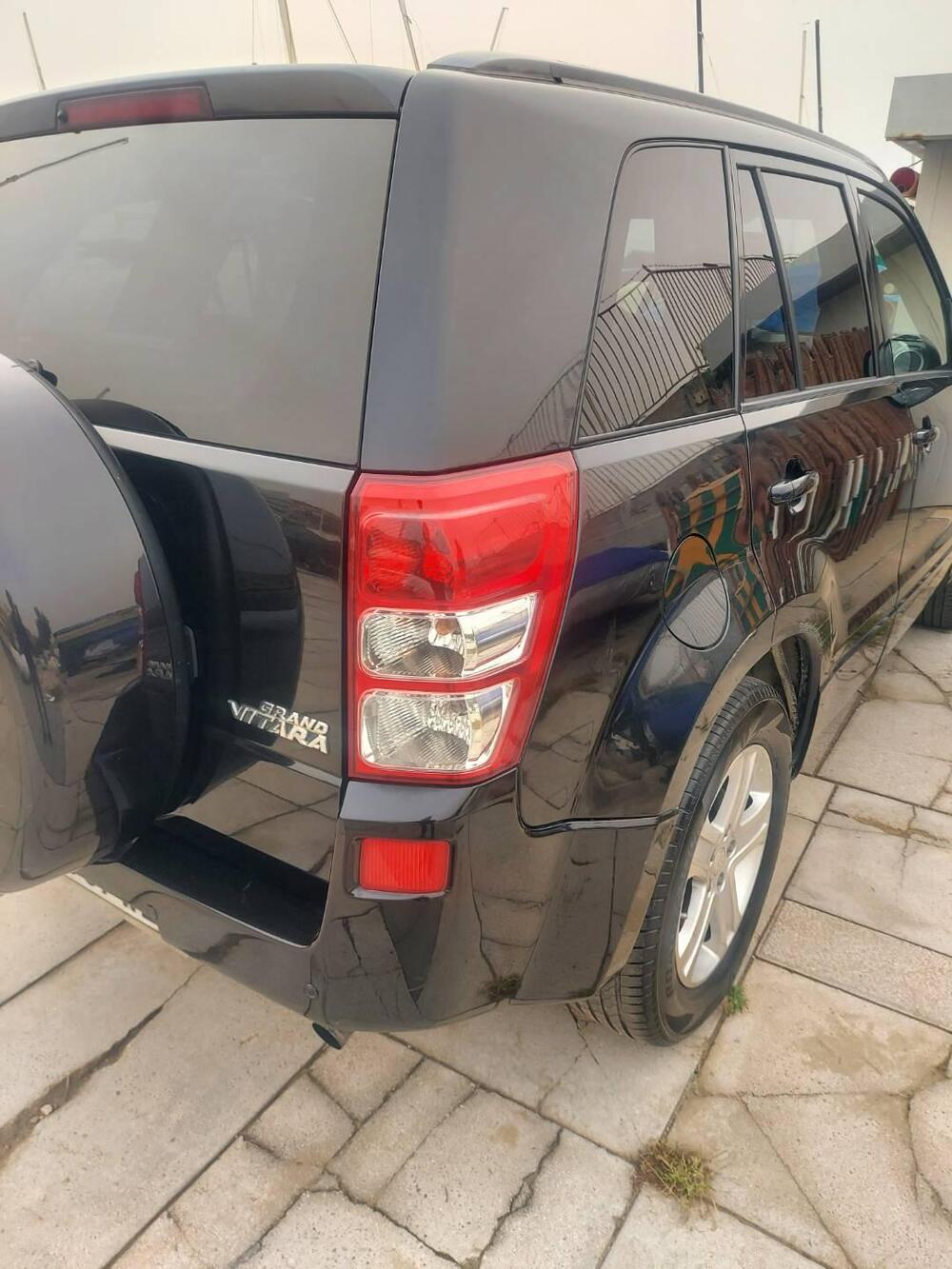 Suzuki Grand Vitara usata a Roma (14)