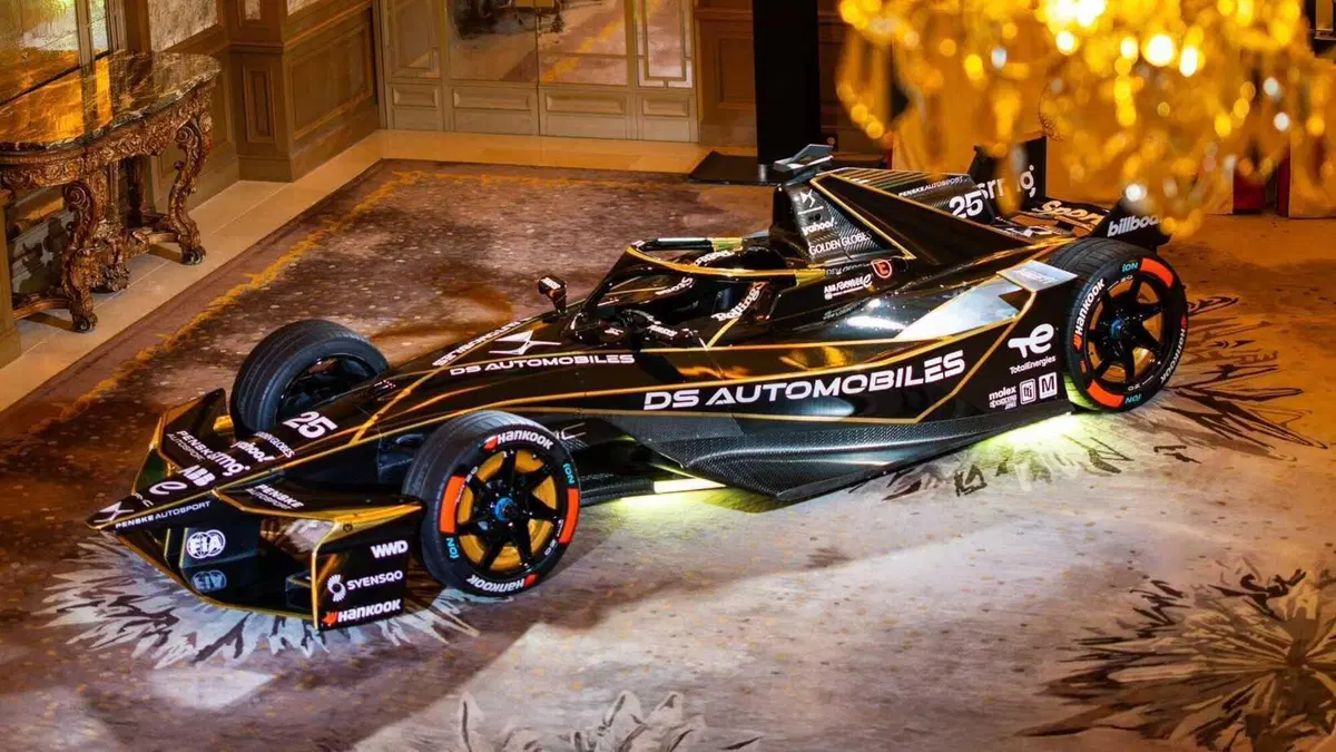 La Formula E torna in pista per i test: ecco le vetture iscritte alla Season 11 (3)