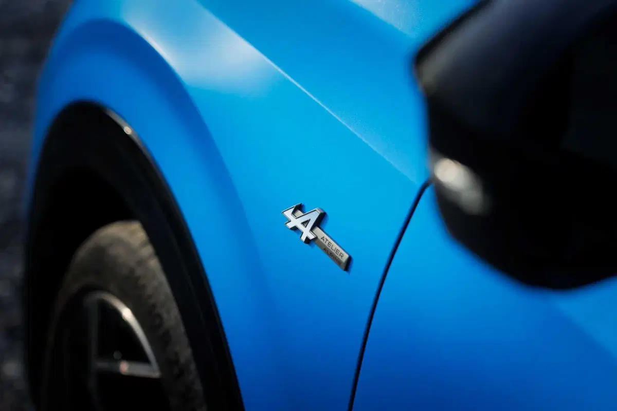 Renault Rafale: come va su strada la 4x4 da 300 CV [VIDEO] (9)