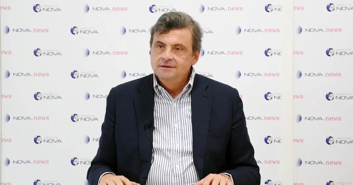 "Tavares? &Egrave; un cafone arrogante": Carlo Calenda "rimbalzato" dal CEO di Stellantis