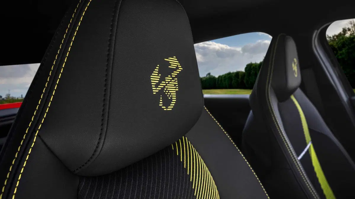 Abarth 600e (2024-->>) (17)