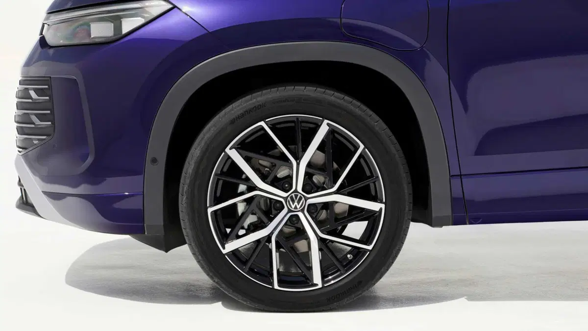 Volkswagen Tayron (2024-->>) (16)