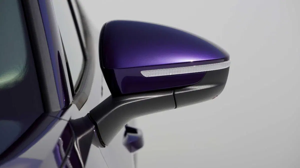 Volkswagen Tayron (2024-->>) (17)