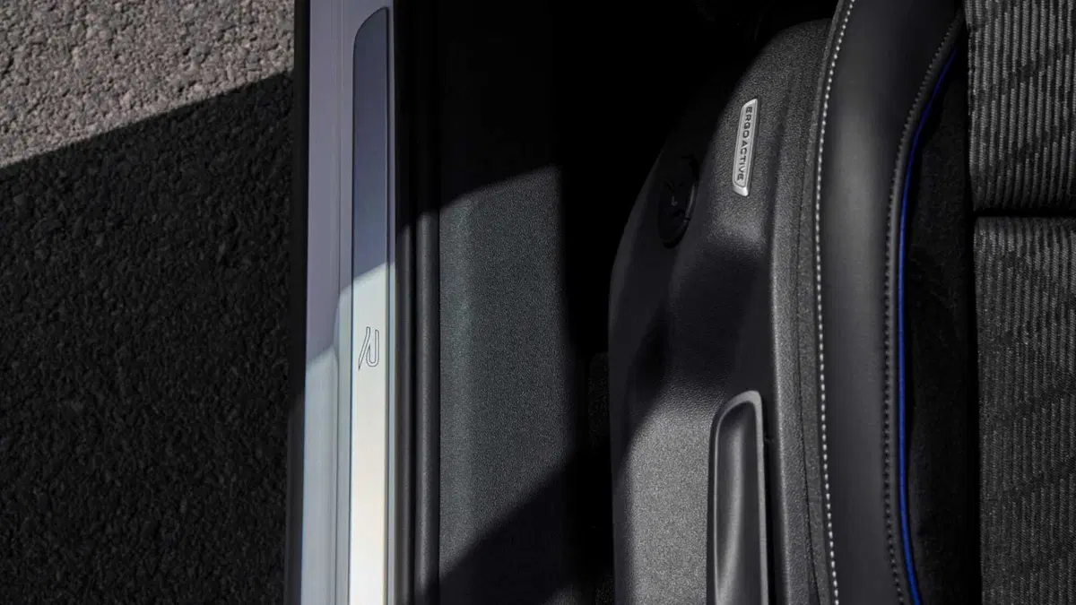 Volkswagen Tayron 1.5 tsi ehybrid R-Line 204cv dsg (21)