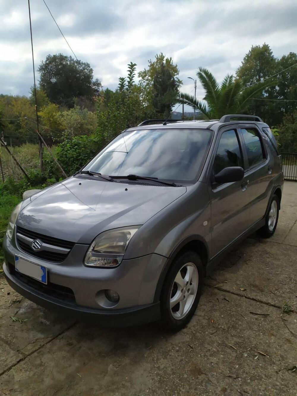 Suzuki Ignis usata a Cosenza