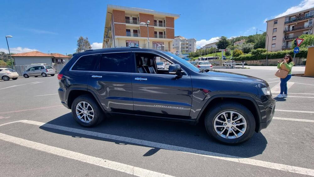 Jeep Grand Cherokee usata a Enna (11)