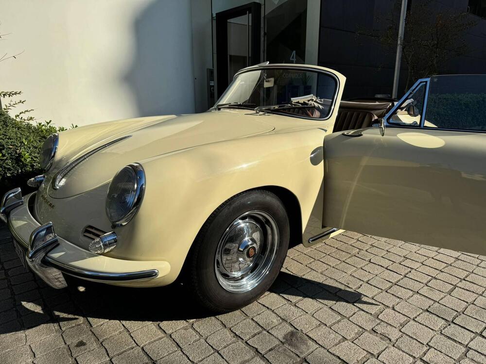 Porsche 356 BT5 cabrio anno 60  d'epoca a Cremona (3)