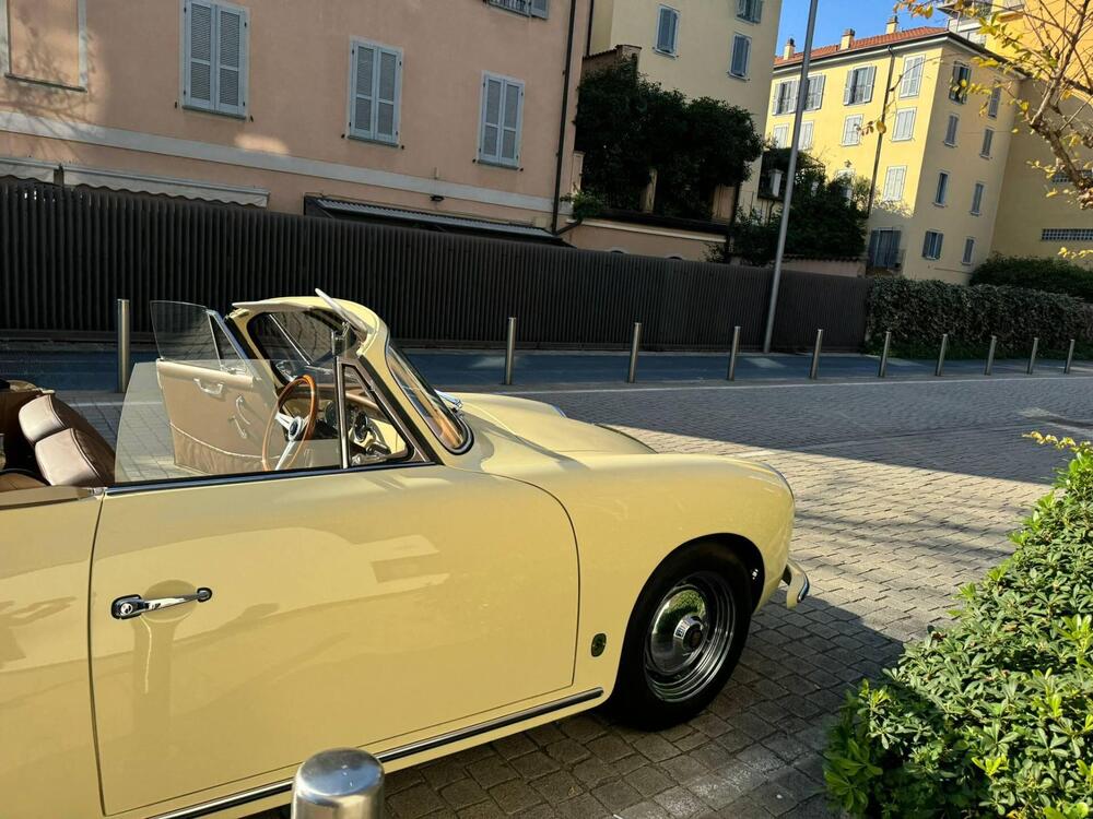 Porsche 356 BT5 cabrio anno 60  d'epoca a Cremona (13)