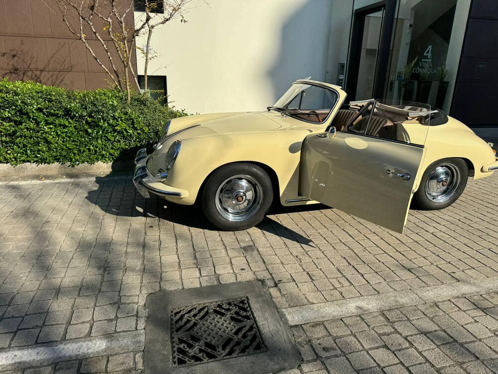 Porsche 356 BT5 cabrio anno 60  d'epoca a Cremona (15)