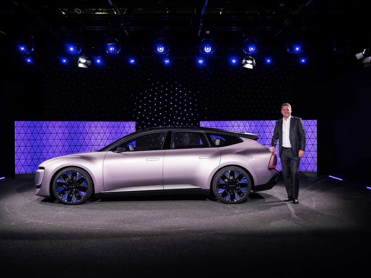 Audi: niente più anelli. Meglio AUDI per fare concorrenza ai cinesi in Cina (9)