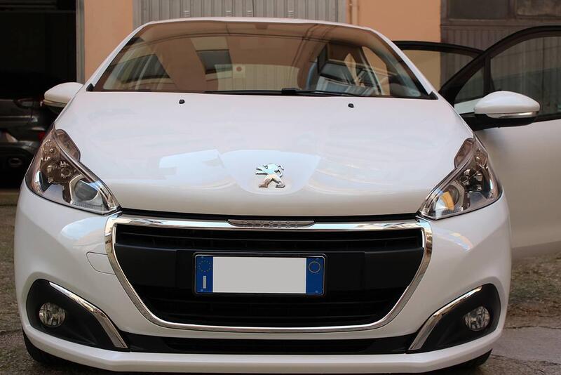 Peugeot 208 100 5 porte Allure  del 2016 usata a Teramo