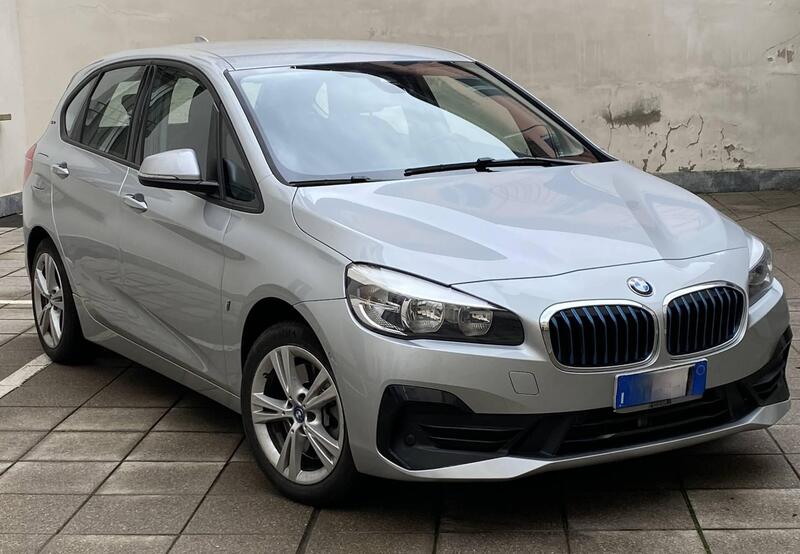 BMW Serie 2 Active Tourer 225xe  iPerformance Advantage aut.  del 2019 usata a Piacenza