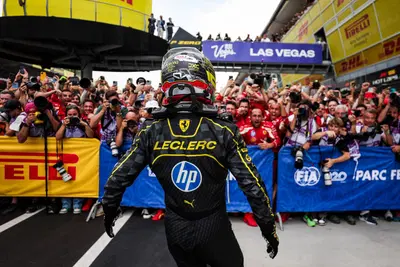 F1. Leclerc crede in un futuro mondiale: "Ho rinnovato con Ferrari per questo" e sull'arrivo di Hamilton dice che...