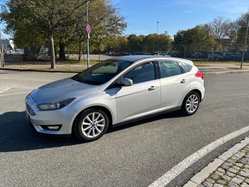 Ford Focus 1.5 TDCi 120 CV Start&amp;Stop Powershift Business del 2016 usata a Collegno