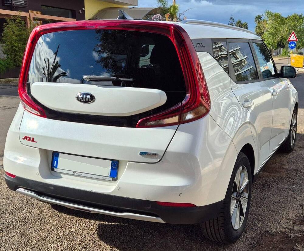 Kia e-Niro usata a Lecce (6)