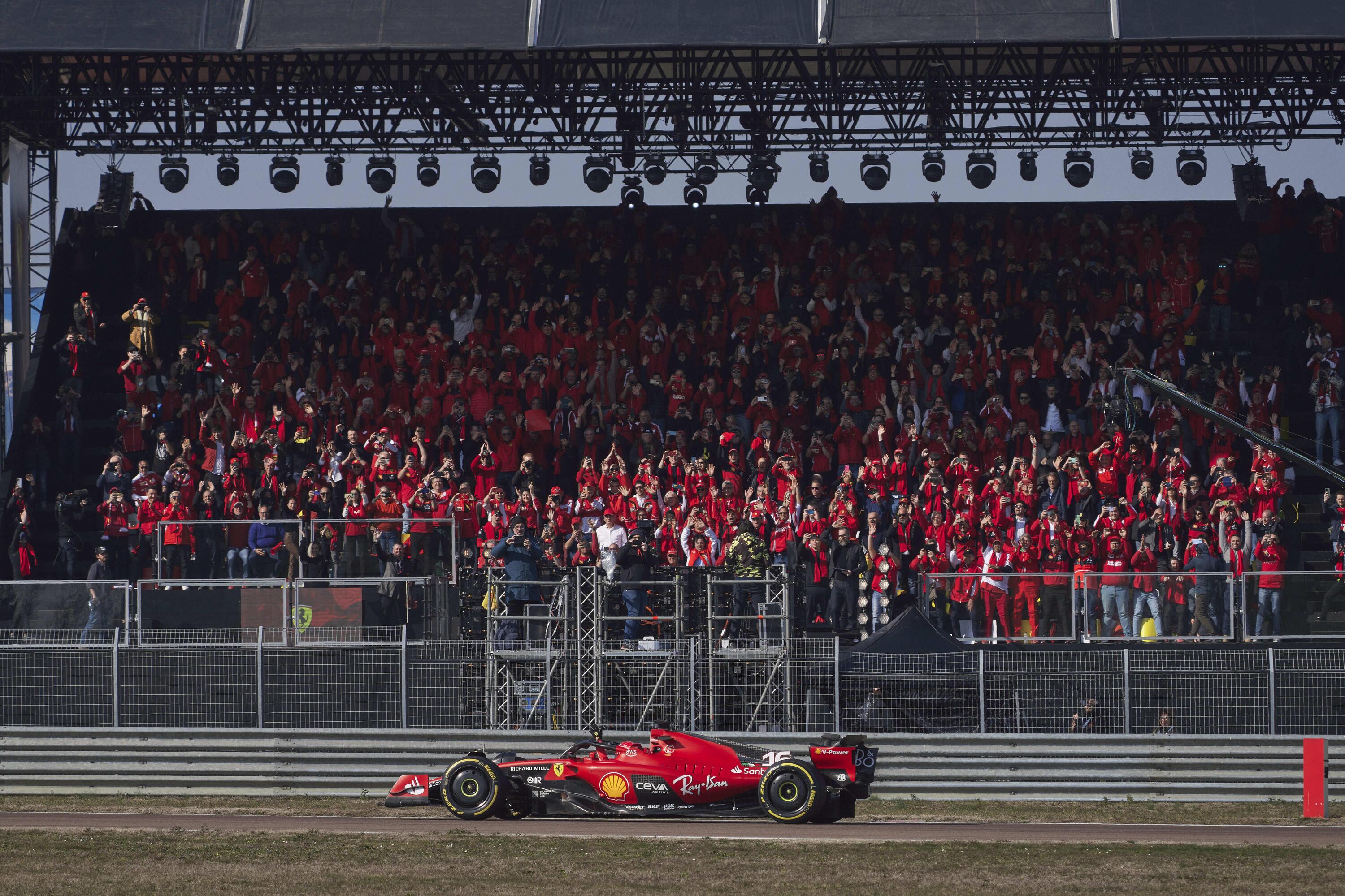 F1. In London only the livery, the real Ferrari 2025 of Leclerc and Hamilton will be presented in Maranello: here’s how to participate in the “Live the dream” competition – Formula 1