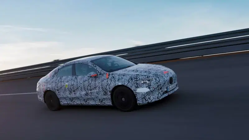 Mercedes CLA 2025 &egrave; un jolly per la Stella, l'analisi tecnica