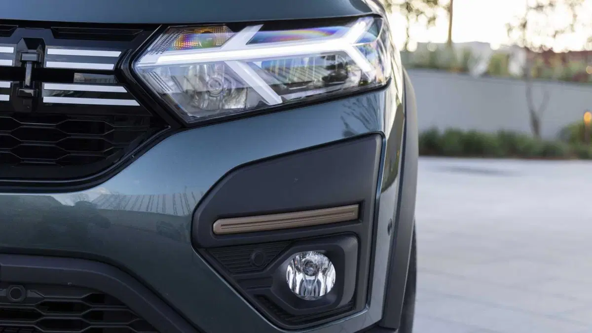 Dacia Sandero Stepway (2022-->>) (15)