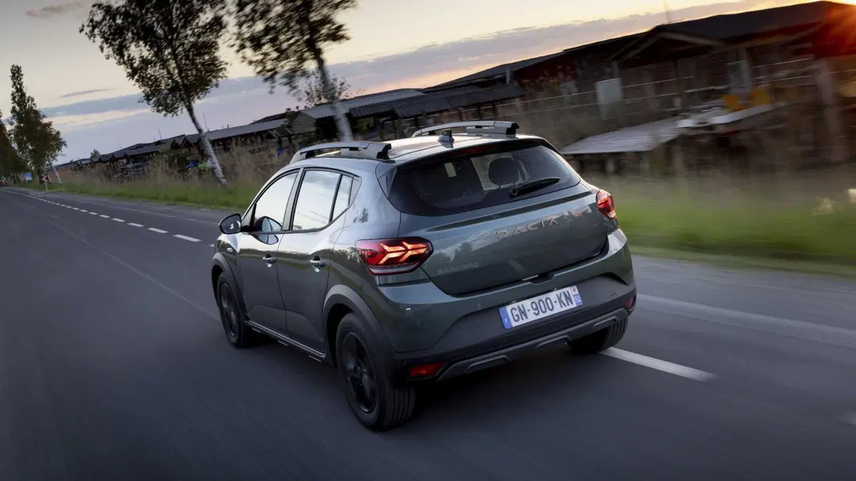 Dacia Sandero Stepway (2022-->>) (9)