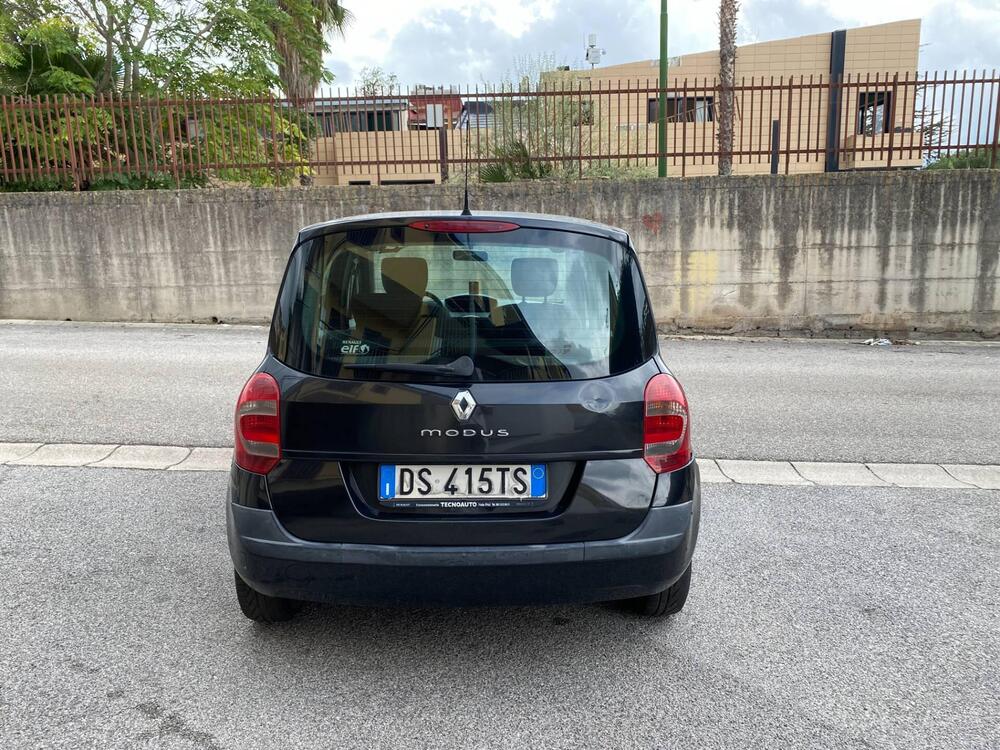 Renault Grand Modus usata a Napoli (4)