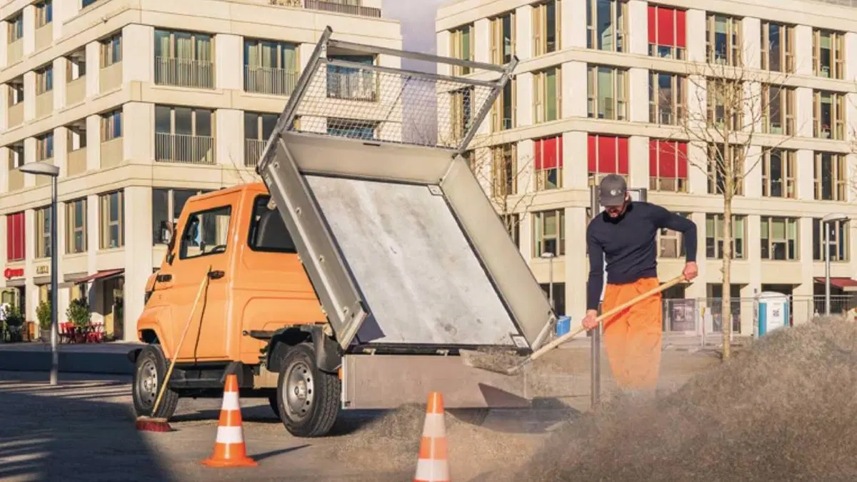 Evum Motors aCar Cabinato (10)