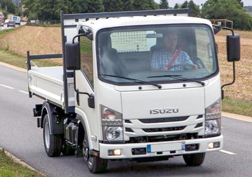 Isuzu M21 Cabinato (2021--&gt;&gt;)