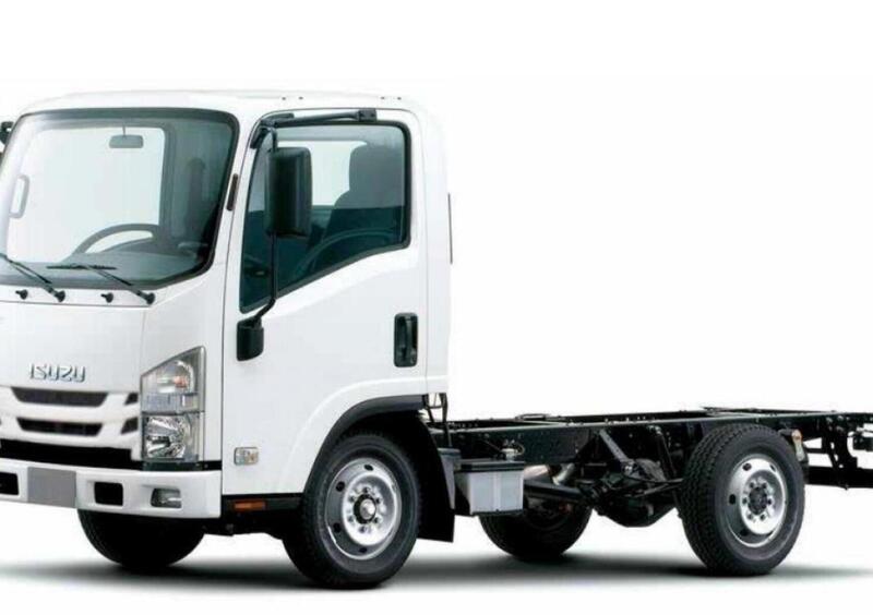 Isuzu M21 Cabinato (2021-->>) (2)