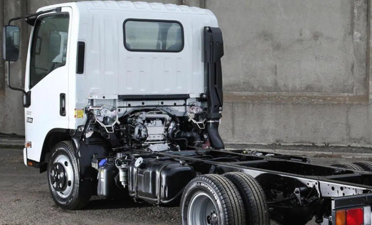 Isuzu M21 Cabinato (2021-24) (5)