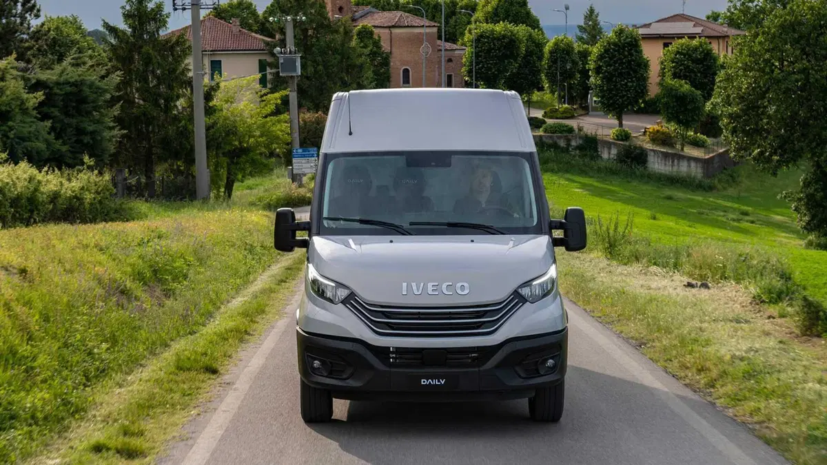 Iveco Daily (2024-->>) (10)