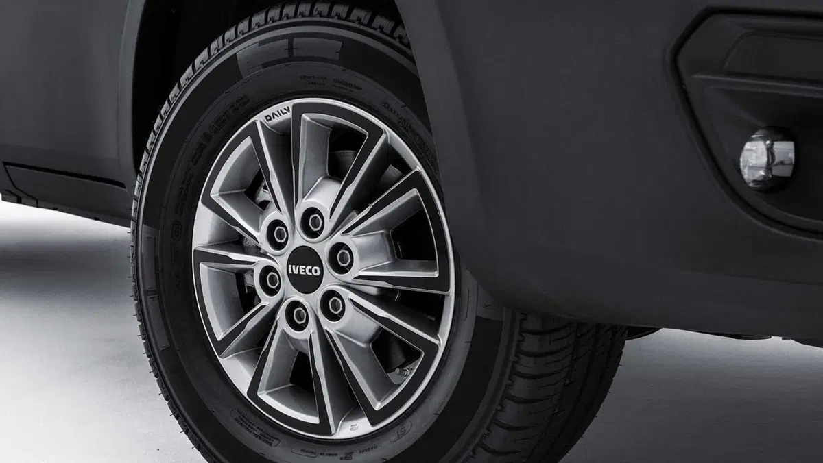 Iveco Daily (2024-->>) (17)