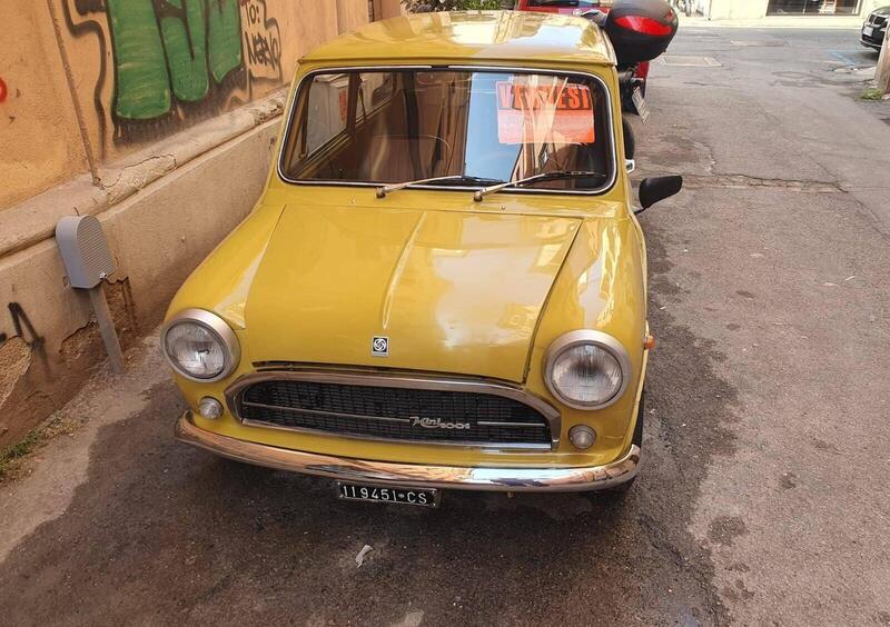 Innocenti Mini 1001d'epoca del 1972 a Cosenza