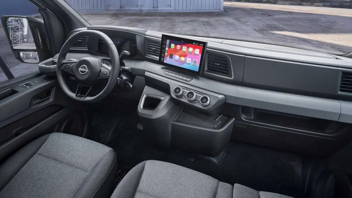 Nissan Interstar Furgone (13)