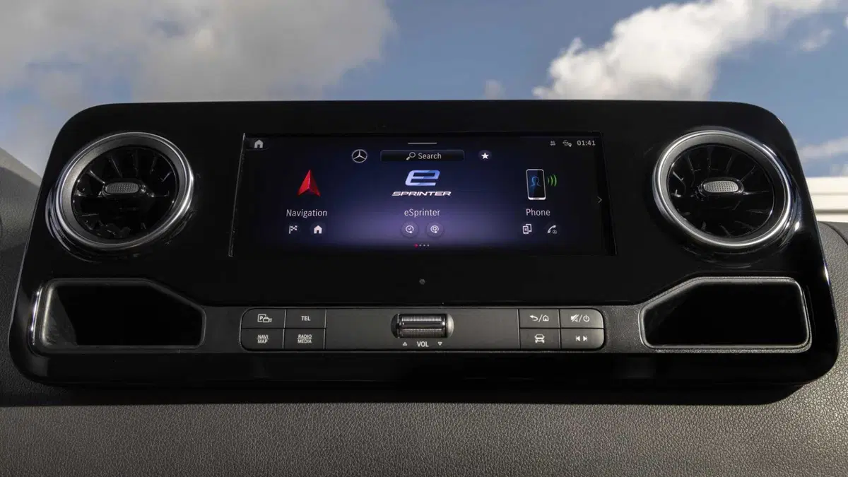 Mercedes-Benz Classe eSprinter Furgone Furgone 55 kWh (16)