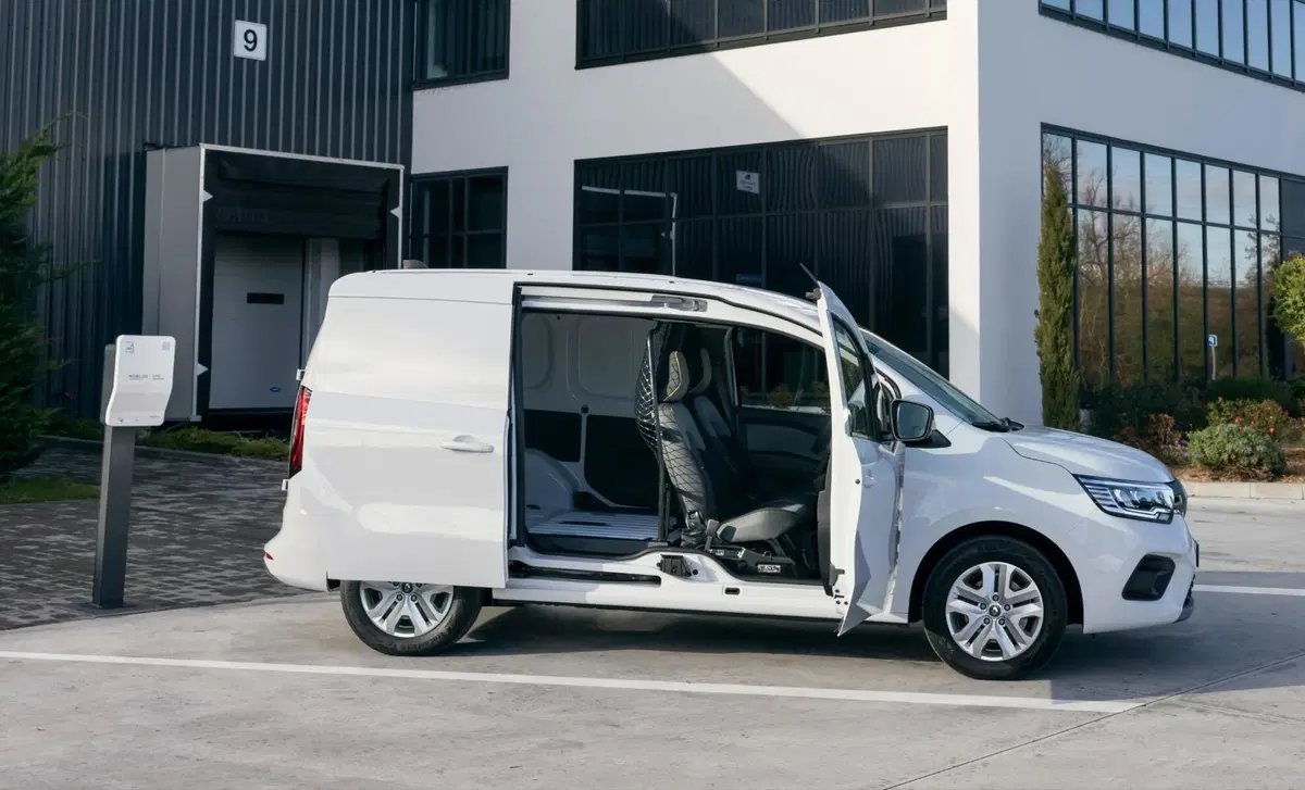 Renault Kangoo Furgone (2024-->>) (6)