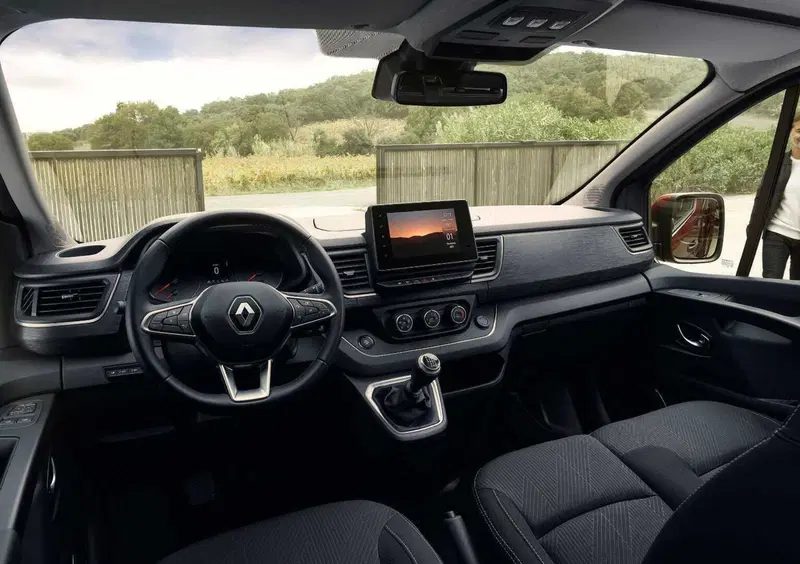 Renault Trafic (10)