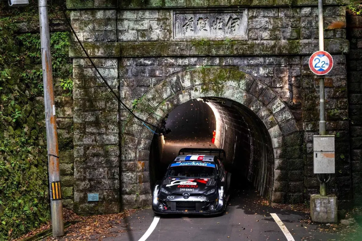 WRC 2024 Japan D2. Colpo di scena! Problemi per Neuville  (10)