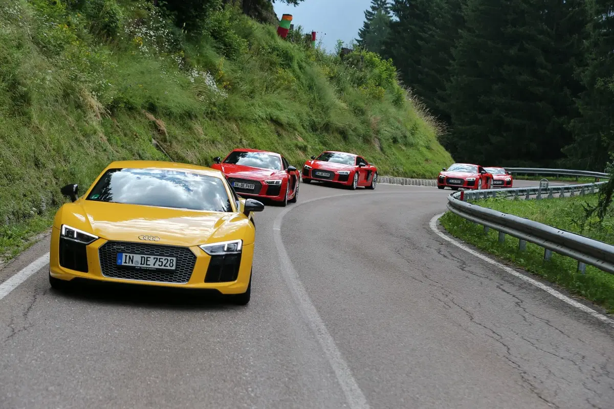 Audi R8 V10 plus Coupé: regina estiva delle alpi (3)
