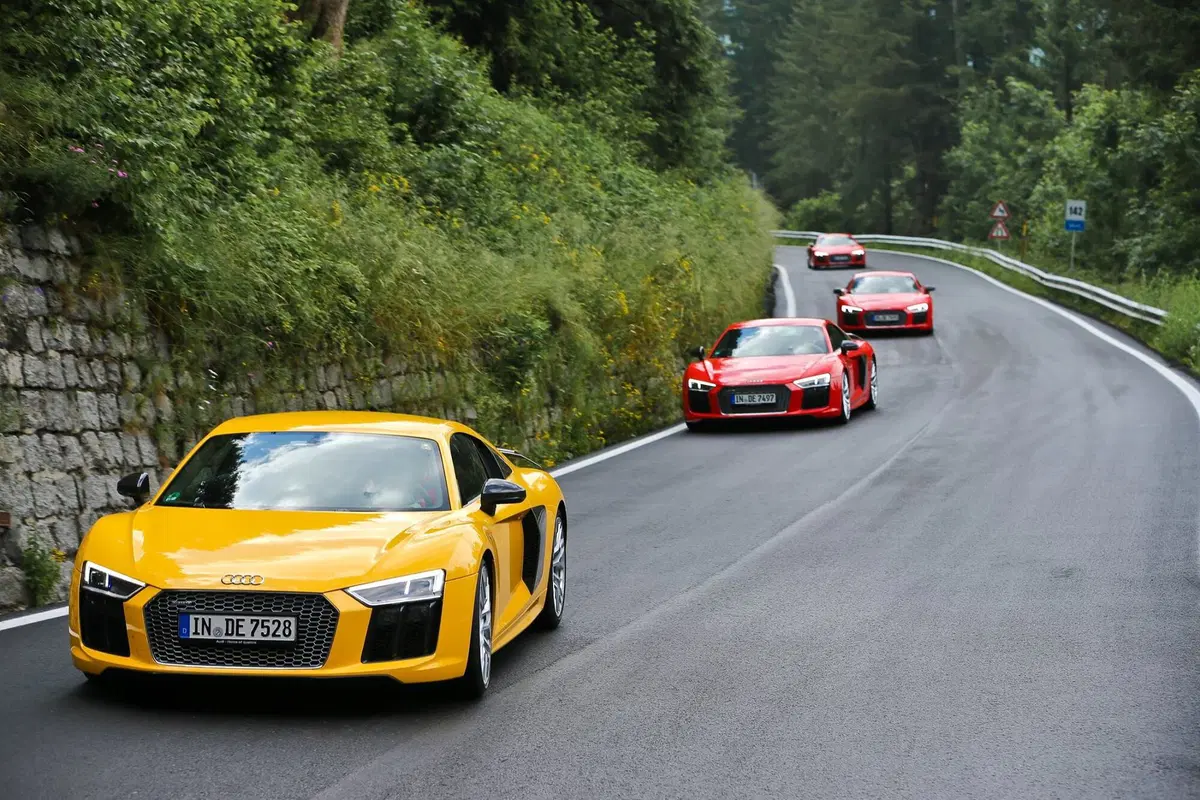 Audi R8 V10 plus Coupé: regina estiva delle alpi (9)