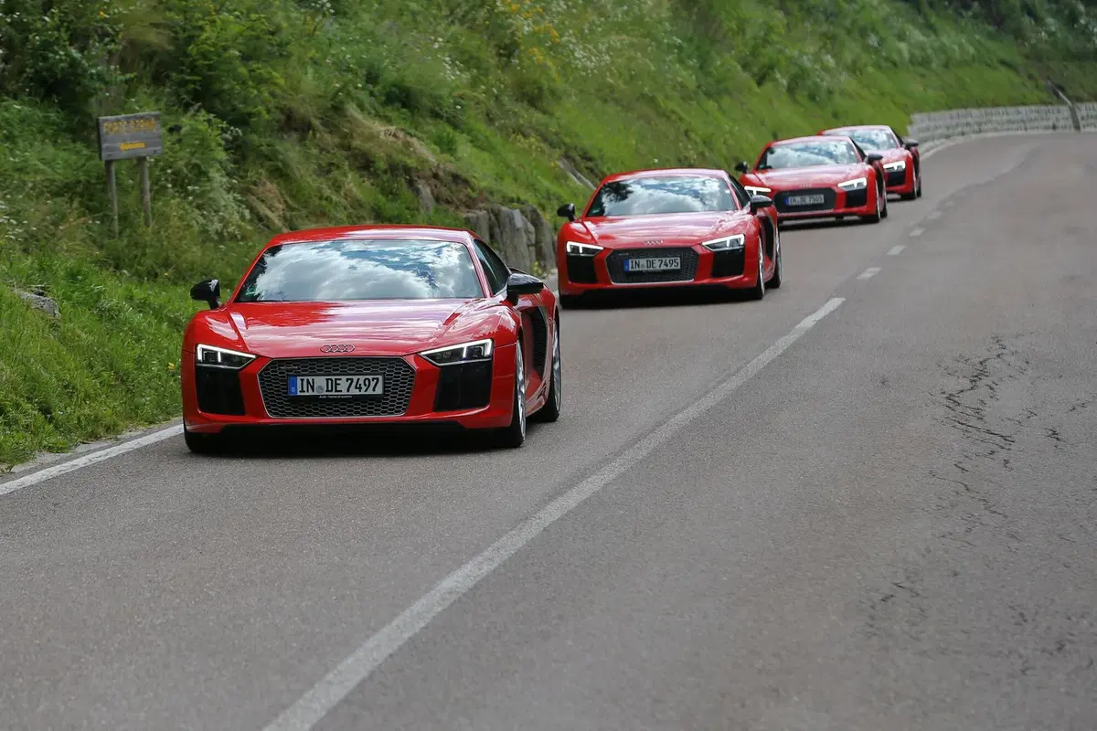 Audi R8 V10 plus Coupé: regina estiva delle alpi (14)